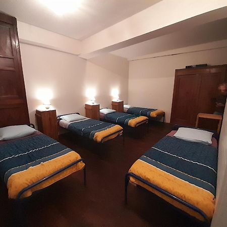 Chambres D'Hotes L'Oustal Олорон-Сент-Мари Экстерьер фото
